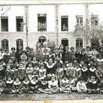 آموزگاری که صدای کودکان بی صدا شد