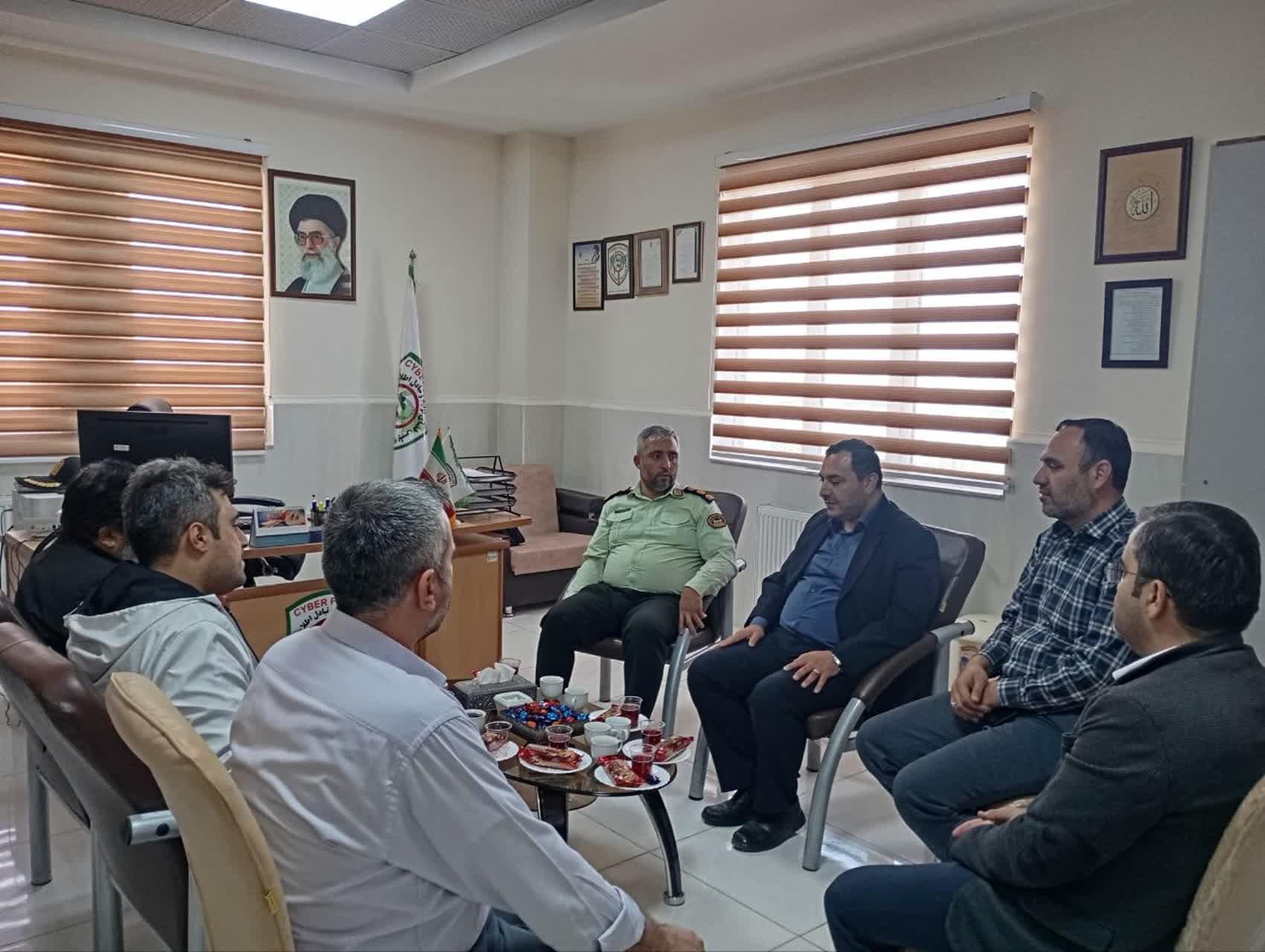 دیدار مسئول بسیج رسانه سپاه شهدای استان آذربایجان غربی با نصرتی فرمانده پلیس فتای استان آذربایجان غربی